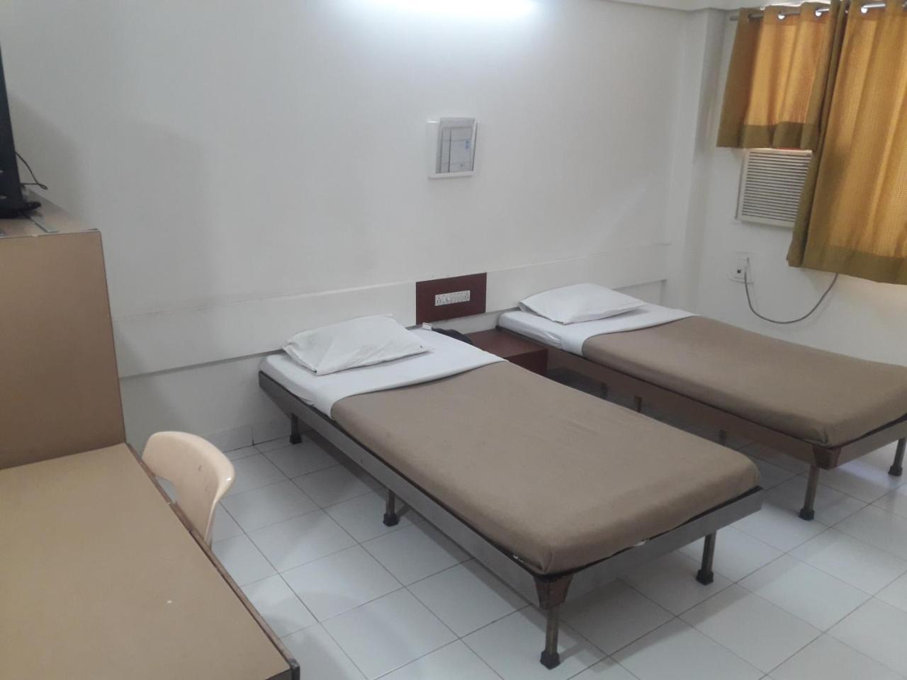 Maurya Residency Hotel Pune Ngoại thất bức ảnh